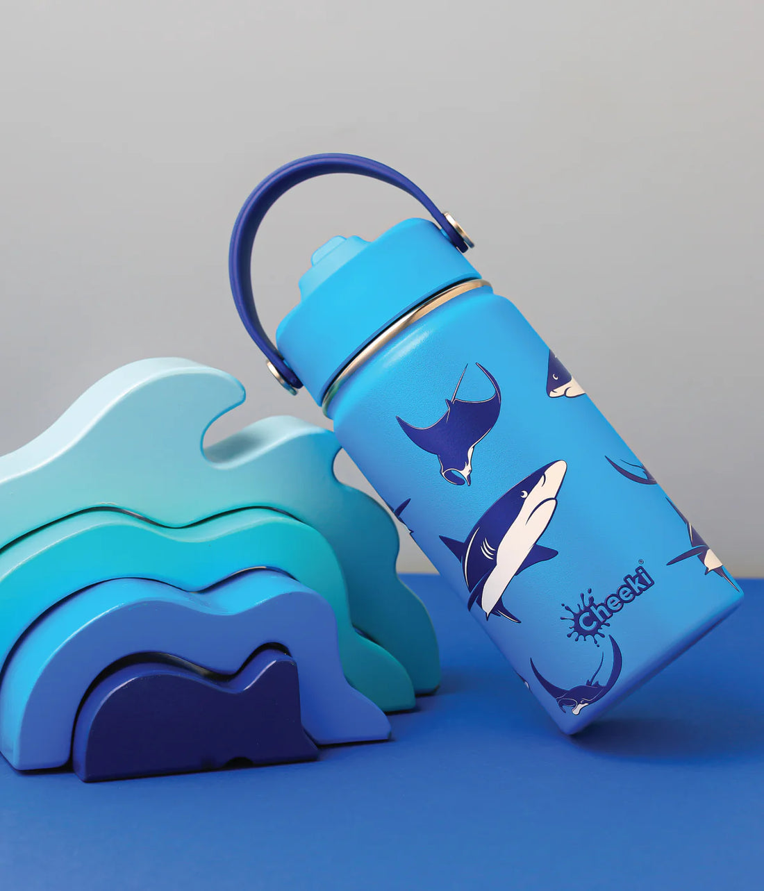 Insulated Water Bottle with Sharks for Kids - 400 ml