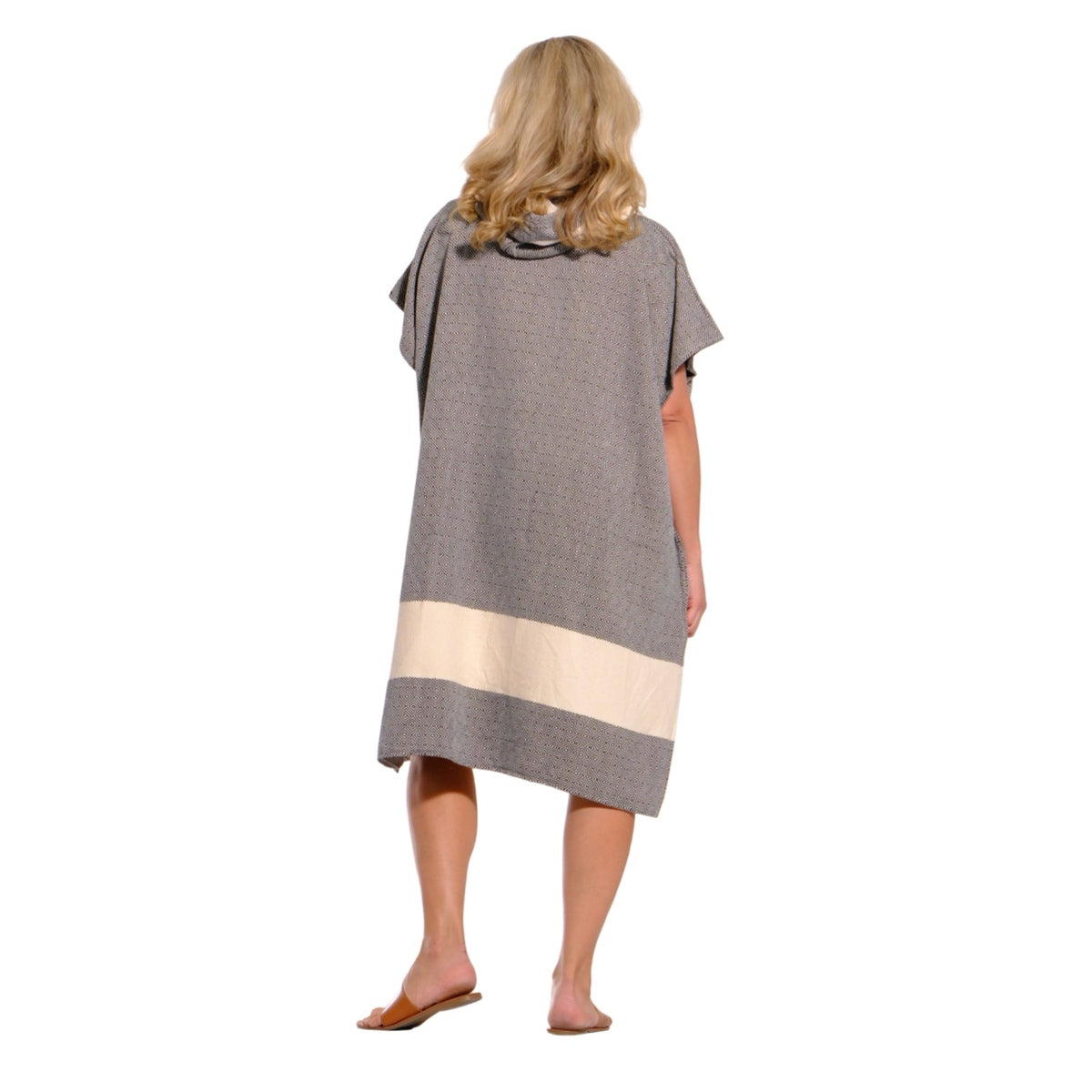 Adult Hooded Beach Towel in Black and White – Quick-Dry Swim Poncho for Swimming & Surfing