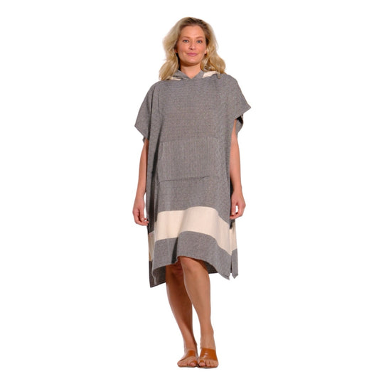 Adult Hooded Beach Towel in Black and White – Quick-Dry Swim Poncho for Swimming & Surfing