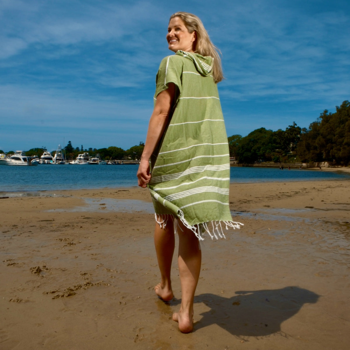 Adult Hooded Beach Towel in Green Nature – Quick-Dry Swim Poncho for Swimming & Surfing